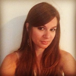 Meet your Posher, Caitlin